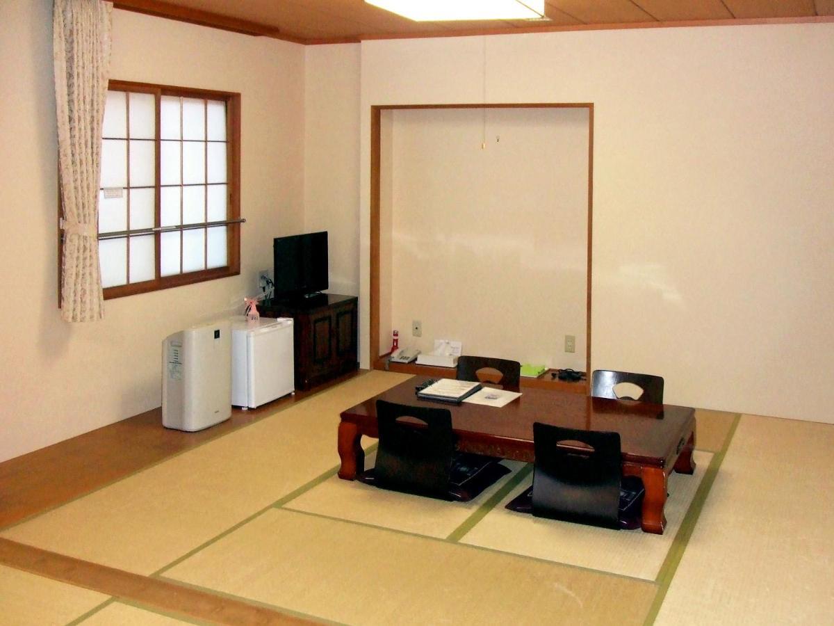 Kobushi No Yu Atsuma Hotel Екстериор снимка