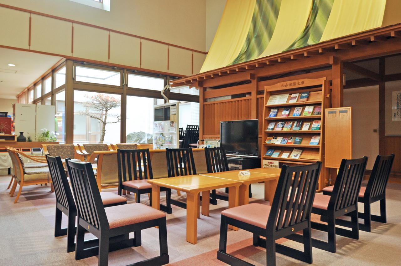 Kobushi No Yu Atsuma Hotel Екстериор снимка