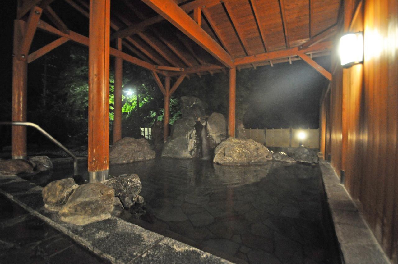 Kobushi No Yu Atsuma Hotel Екстериор снимка
