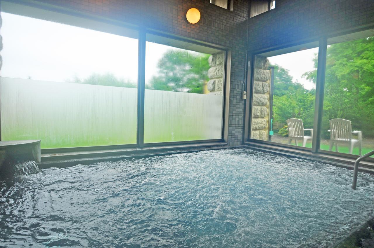 Kobushi No Yu Atsuma Hotel Екстериор снимка