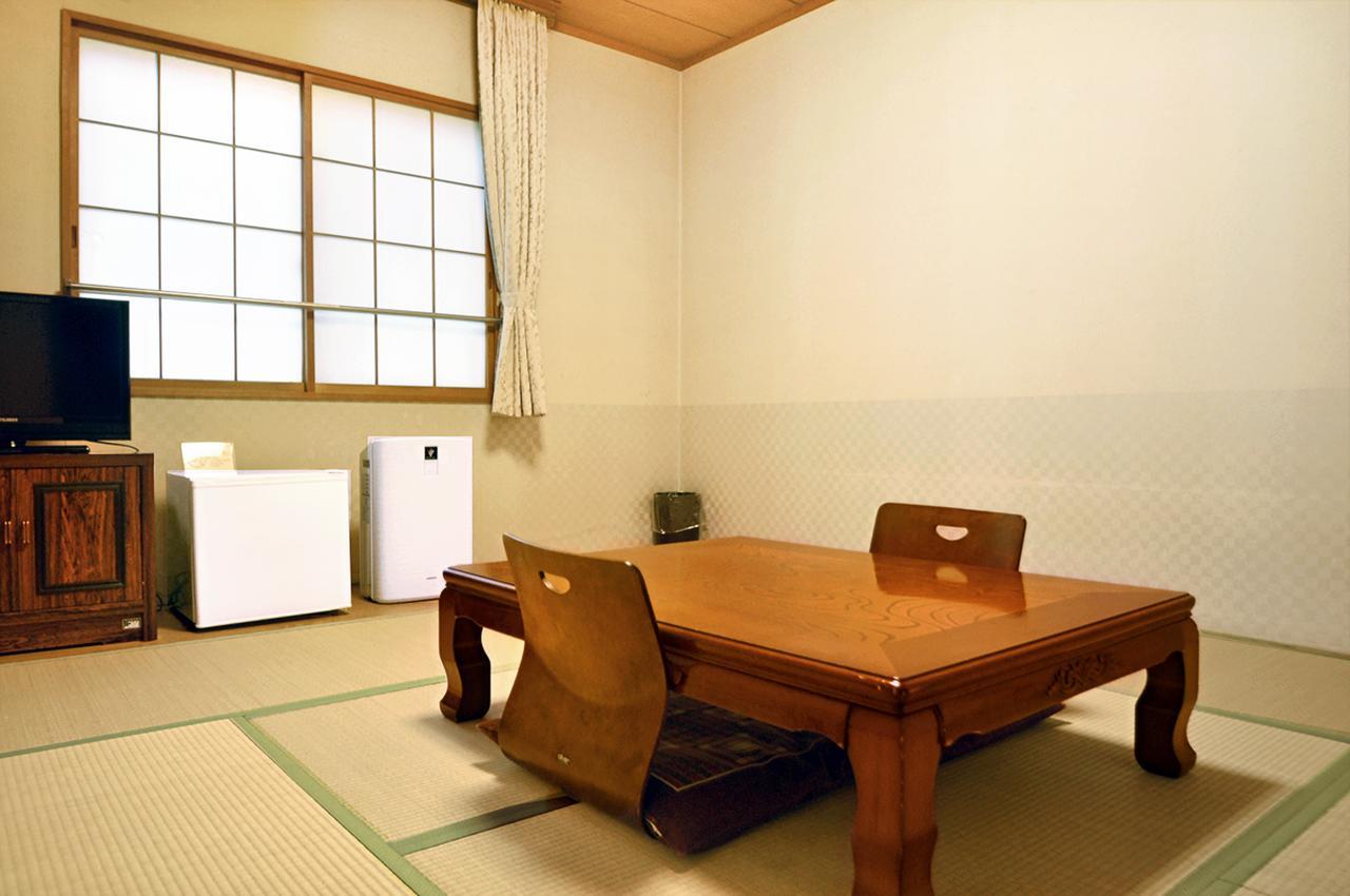 Kobushi No Yu Atsuma Hotel Екстериор снимка