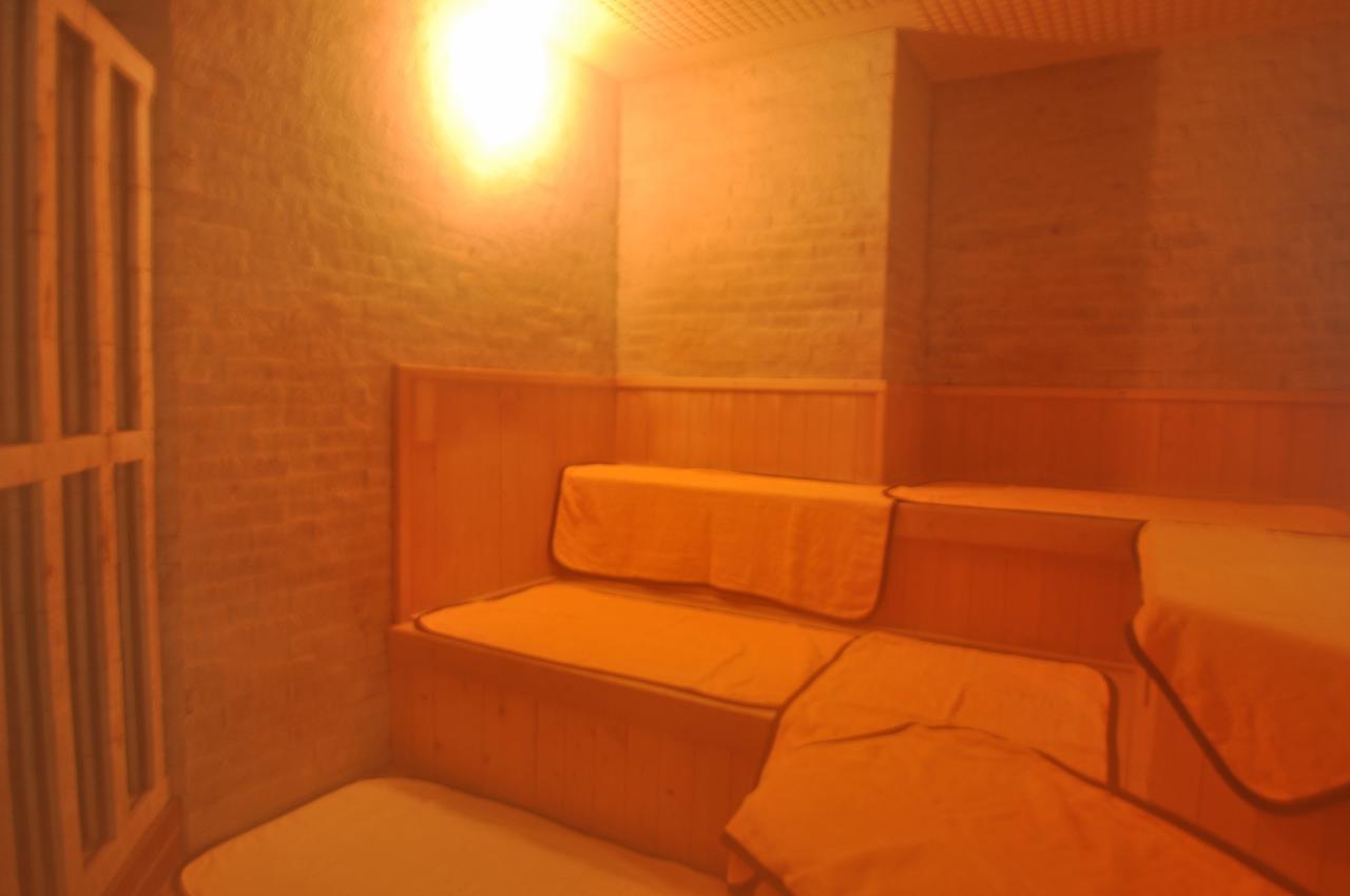 Kobushi No Yu Atsuma Hotel Екстериор снимка
